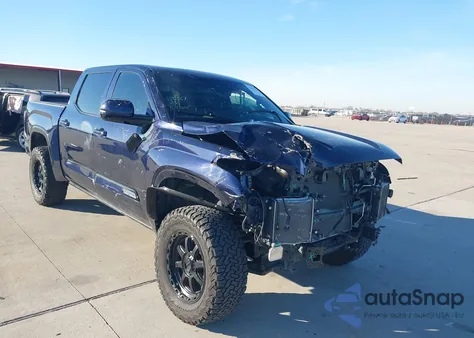 2024 Toyota Tundra Platinum z USA, uszkodzony, nr VIN 5TFNA5AB5RX030647